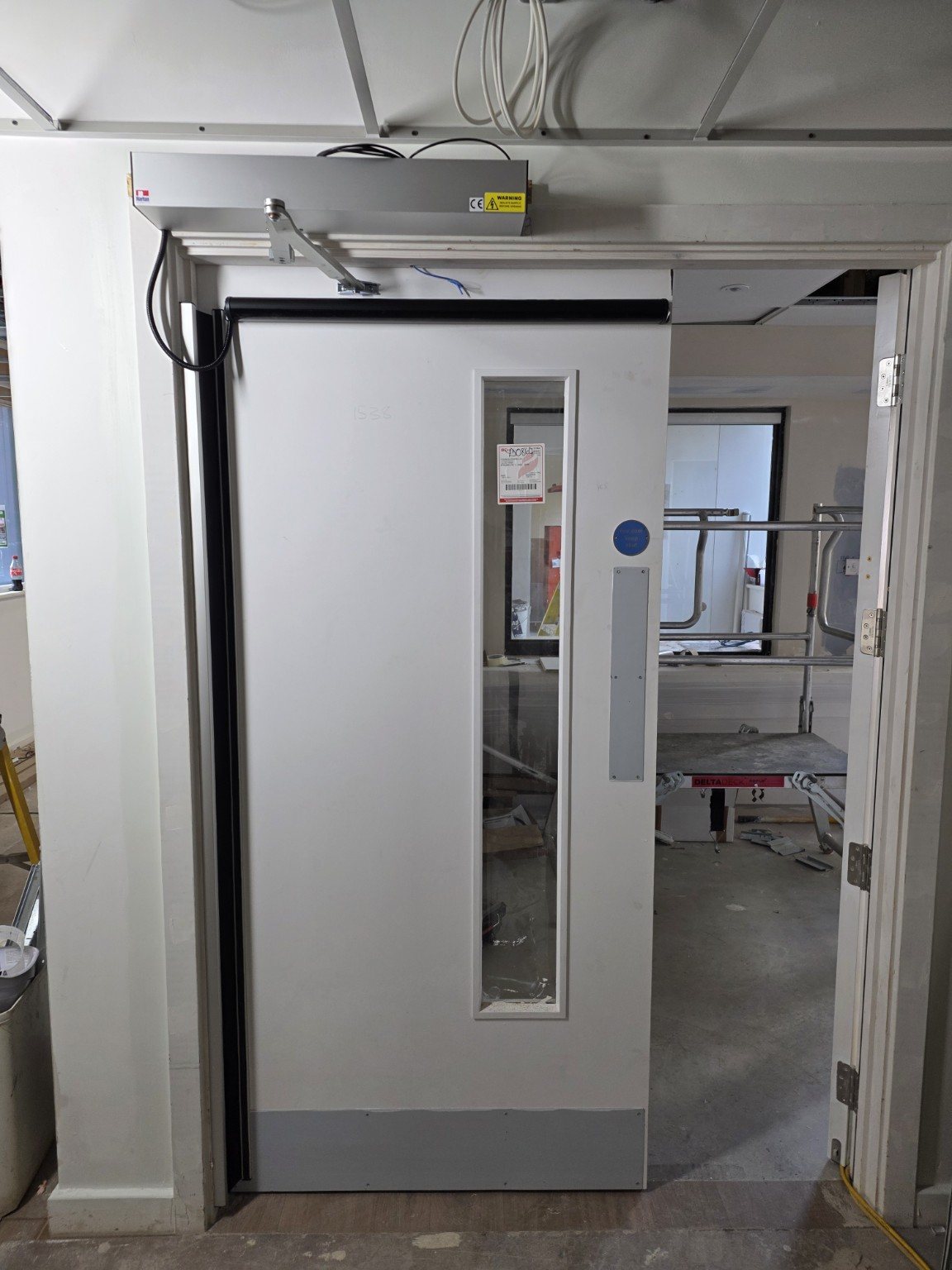 Internal automatic door